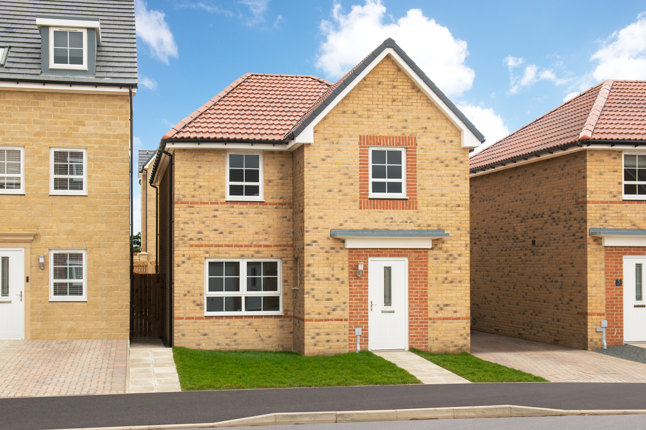 Outside view 4 bedroom detached Kingsley home